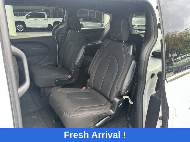 2024 Chrysler Pacifica Touring