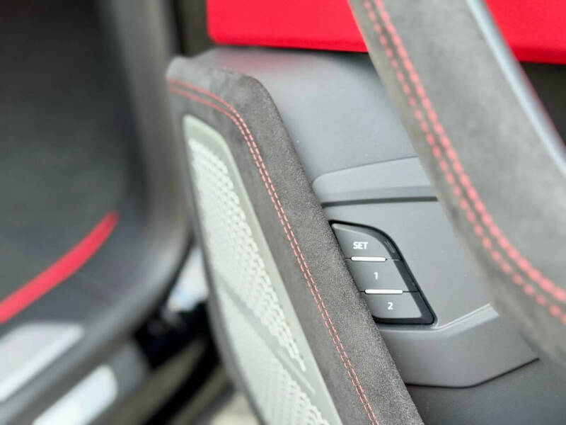 2024 Lamborghini Urus S