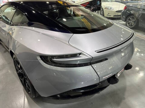 2019 Aston Martin DB11 V8