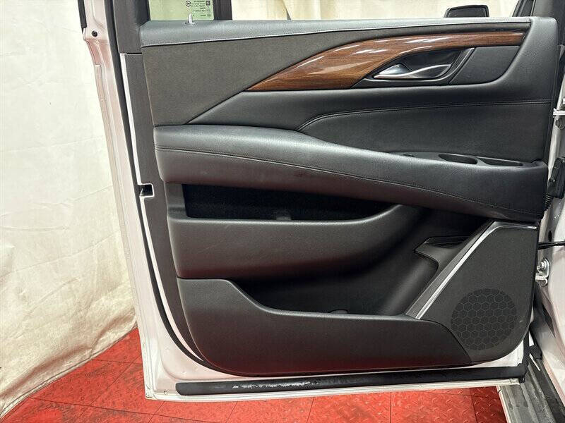 2016 Cadillac Escalade ESV Luxury Collection
