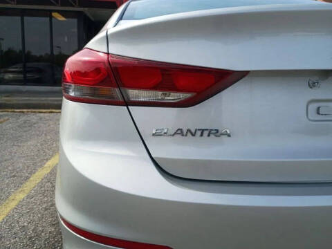 2017 Hyundai Elantra