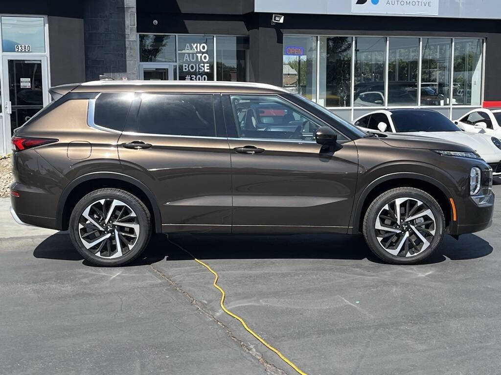 2024 Mitsubishi Outlander for sale at Axio Auto Boise in Boise, ID