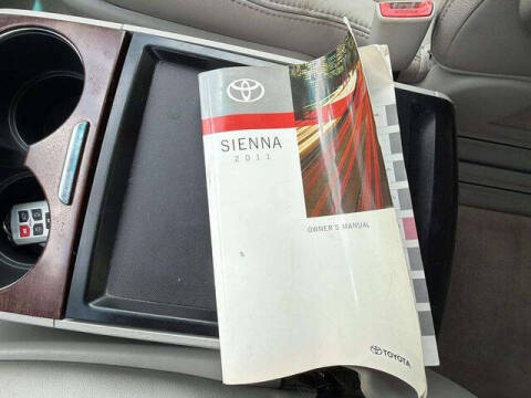 2011 Toyota Sienna XLE 8-Passenger