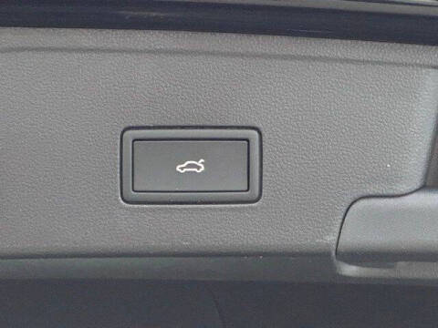 2026 Volkswagen Atlas Cross Sport SEL R-Line Black 4Motion