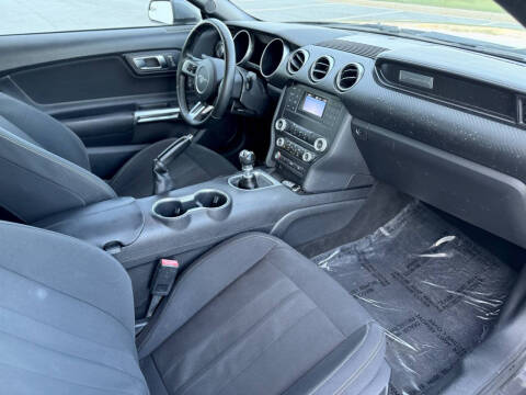 2019 Ford Mustang EcoBoost