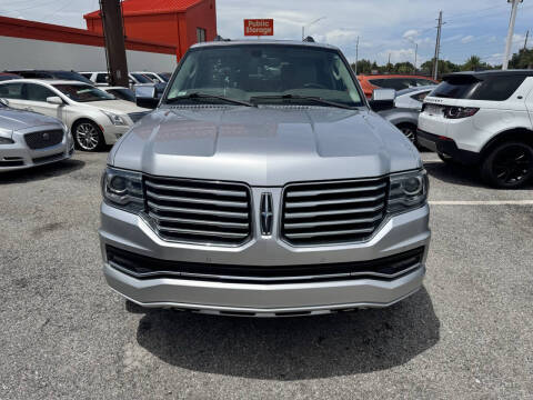 2017 Lincoln Navigator Select