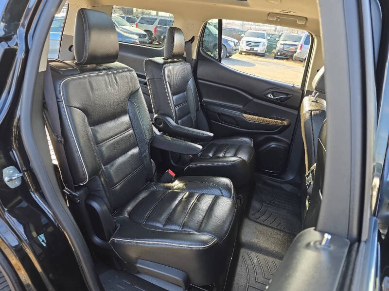 2017 GMC Acadia Denali