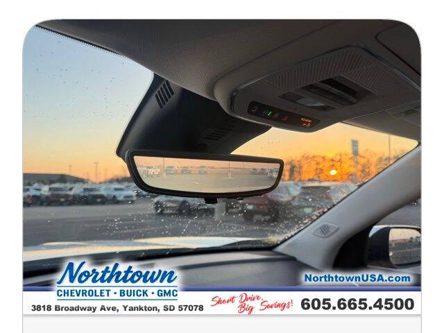 2024 GMC Acadia Denali