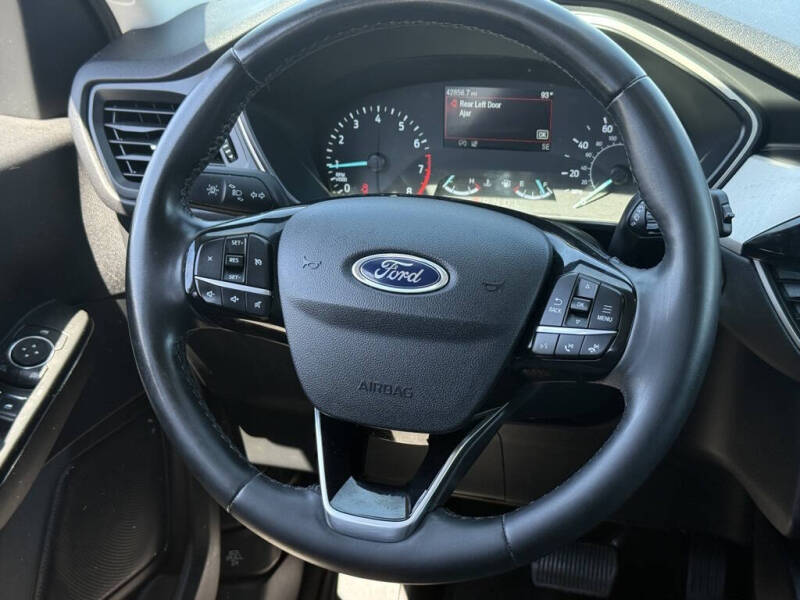2022 Ford Escape SE
