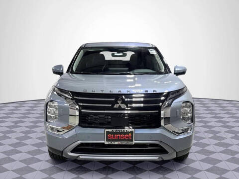 2026 Mitsubishi Outlander SE