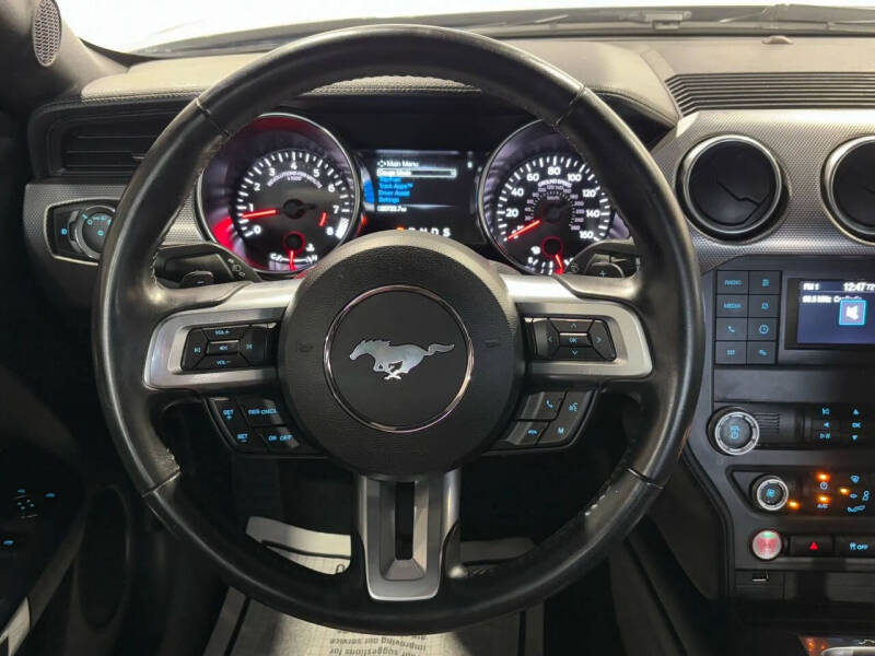 2020 Ford Mustang