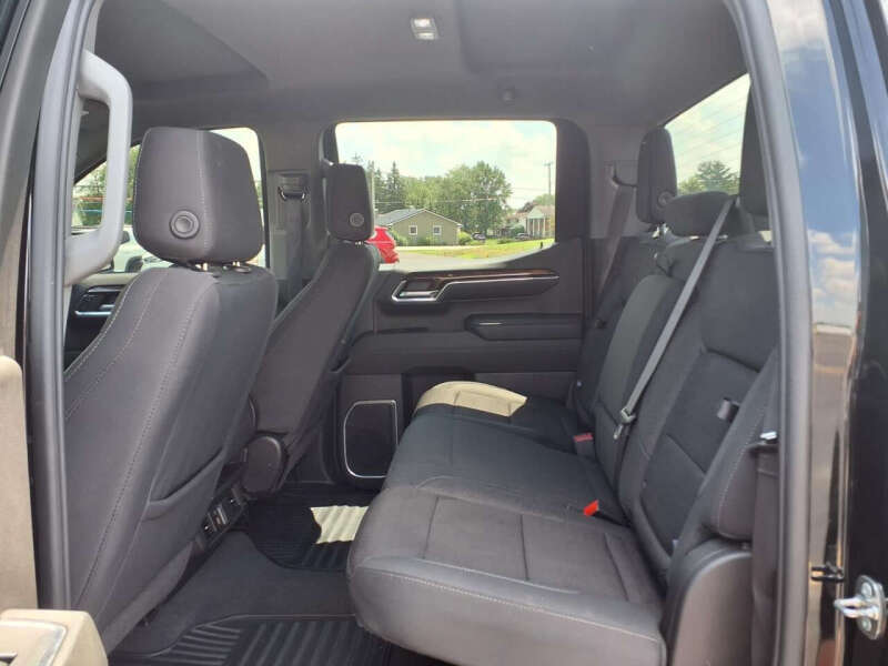 2024 GMC Sierra 1500 Elevation Standard