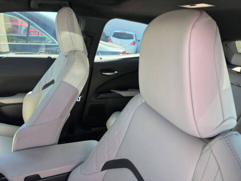 2025 Lexus UX 300h