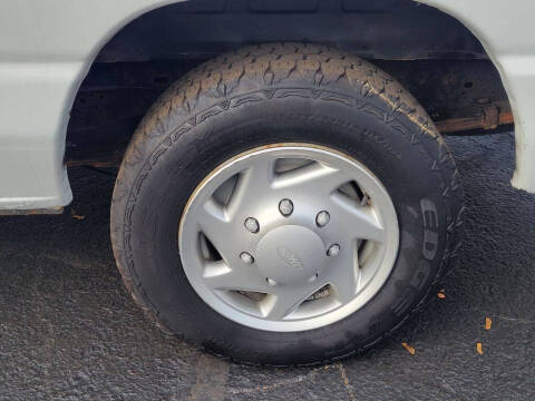 2014 Ford E-Series E-150