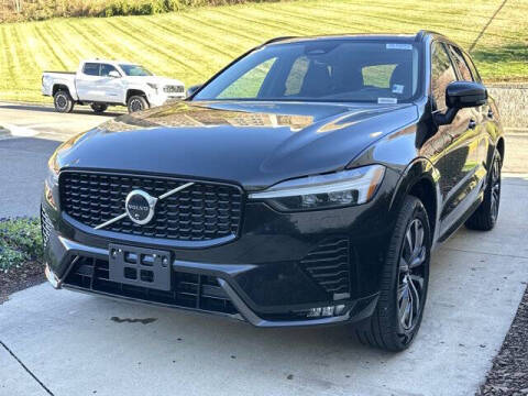 2025 Volvo XC60 B5 Plus Dark Theme