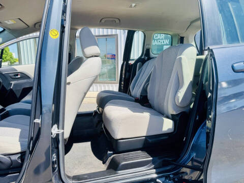 2012 Mazda MAZDA5 Sport