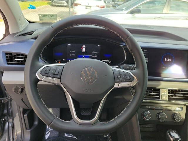 2022 Volkswagen Taos SE