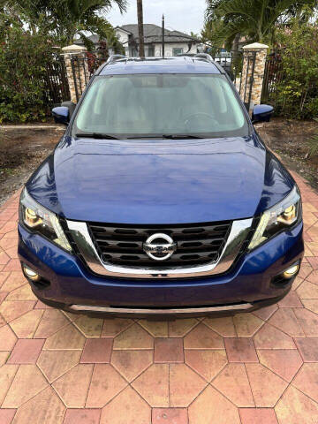 2017 Nissan Pathfinder SL