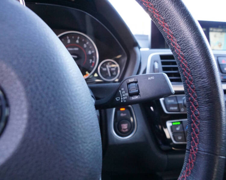 2018 BMW 3 Series 330i xDrive