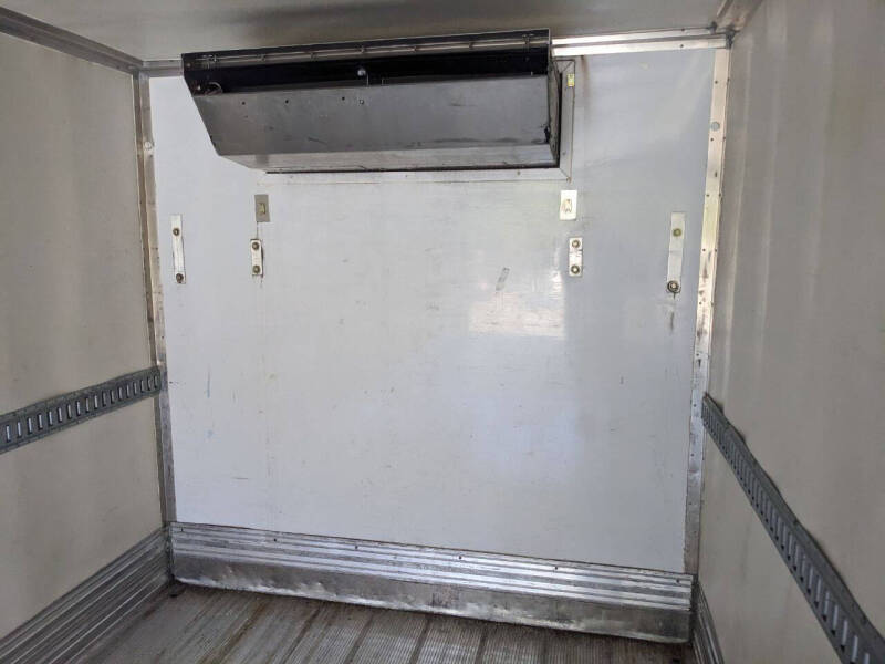 2018 Freightliner M2 106