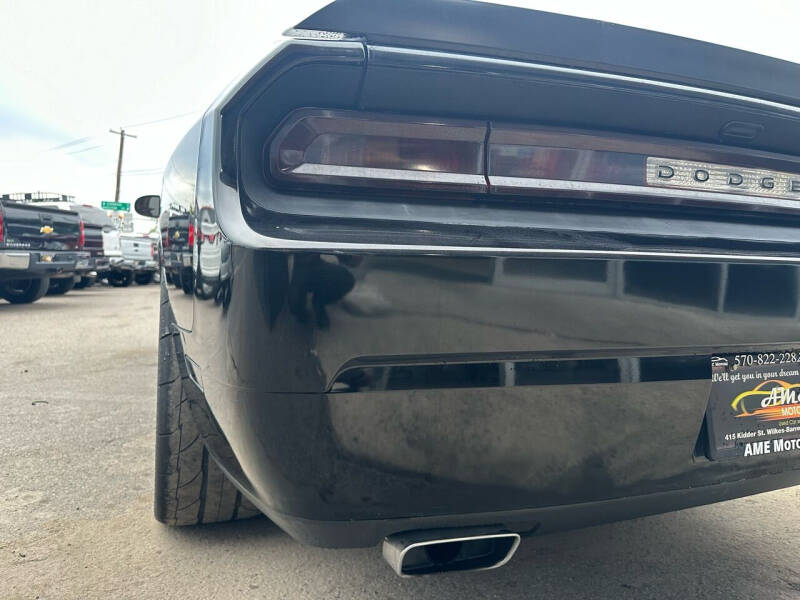 2014 Dodge Challenger SRT8 Core