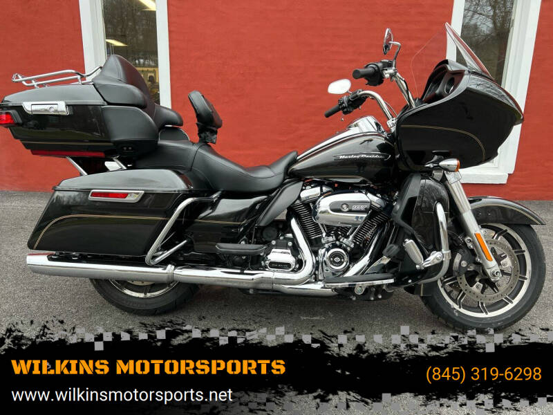 2017 Harley-Davidson Road Glide for sale at WILKINS MOTORSPORTS in Brewster NY