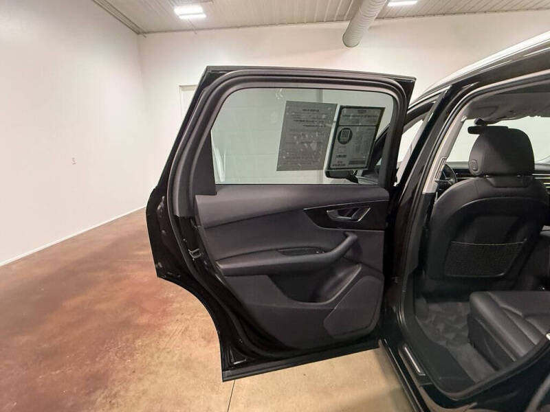 2023 Audi Q7 quattro Premium 45 TFSI