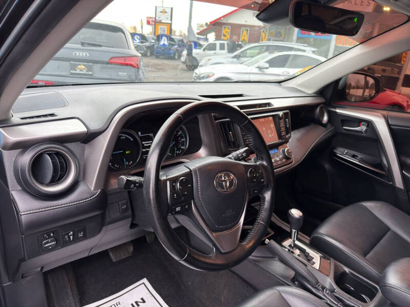 2017 Toyota RAV4 Hybrid Limited