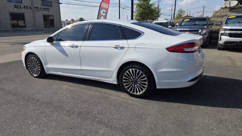 2018 Ford Fusion SE