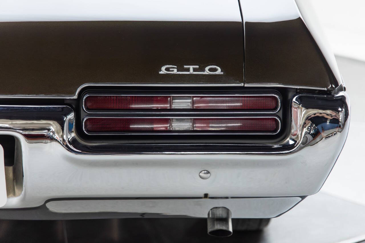 1969 Pontiac GTO 41
