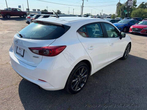 2018 Mazda MAZDA3 Touring