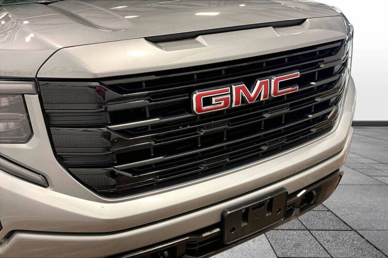 2025 GMC Sierra 1500 Elevation Standard