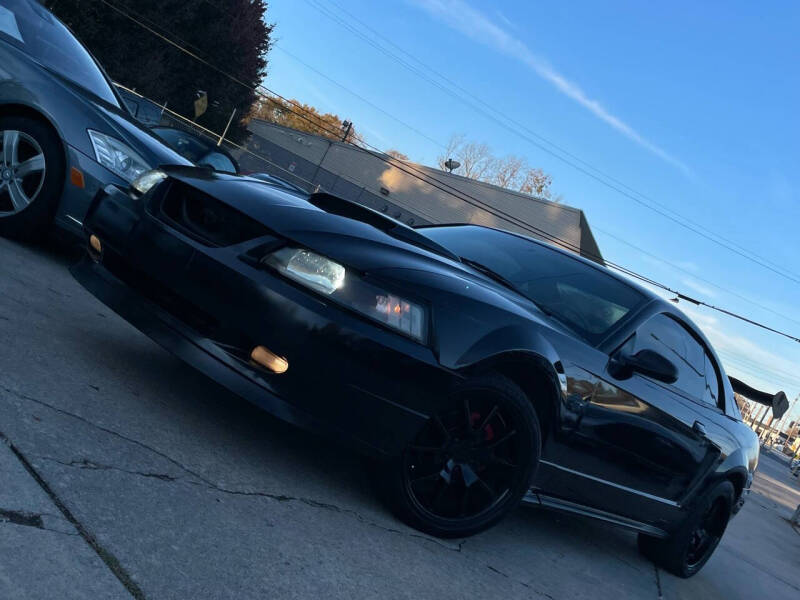 2002 Ford Mustang GT Deluxe photo 38