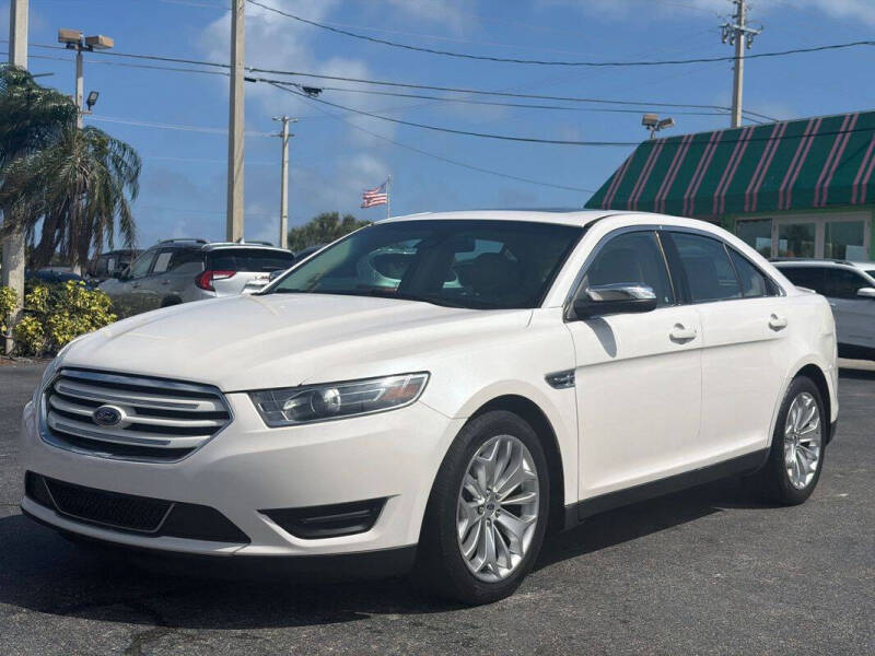 2018 Ford Taurus Limited