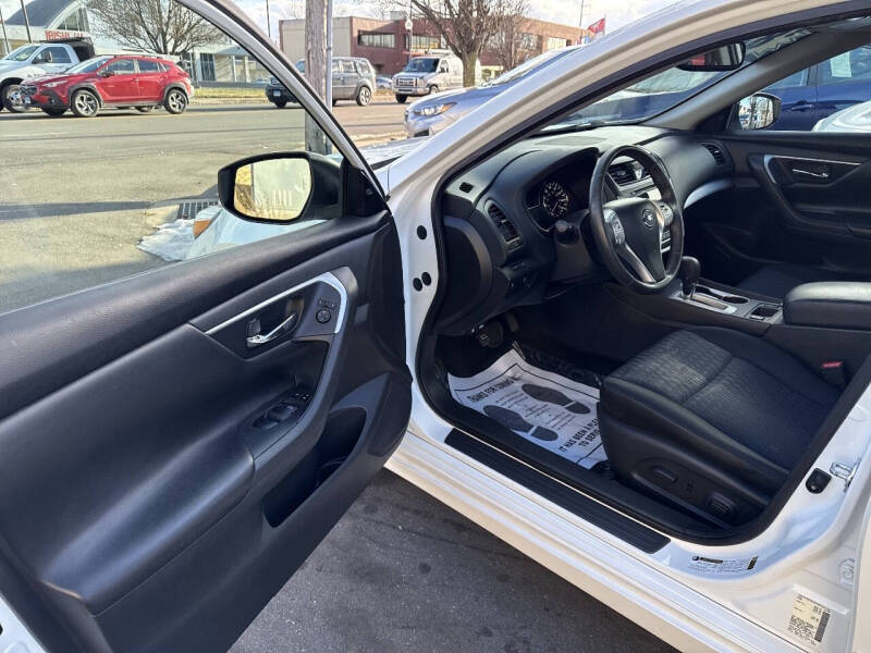 2017 Nissan Altima 2.5 SV