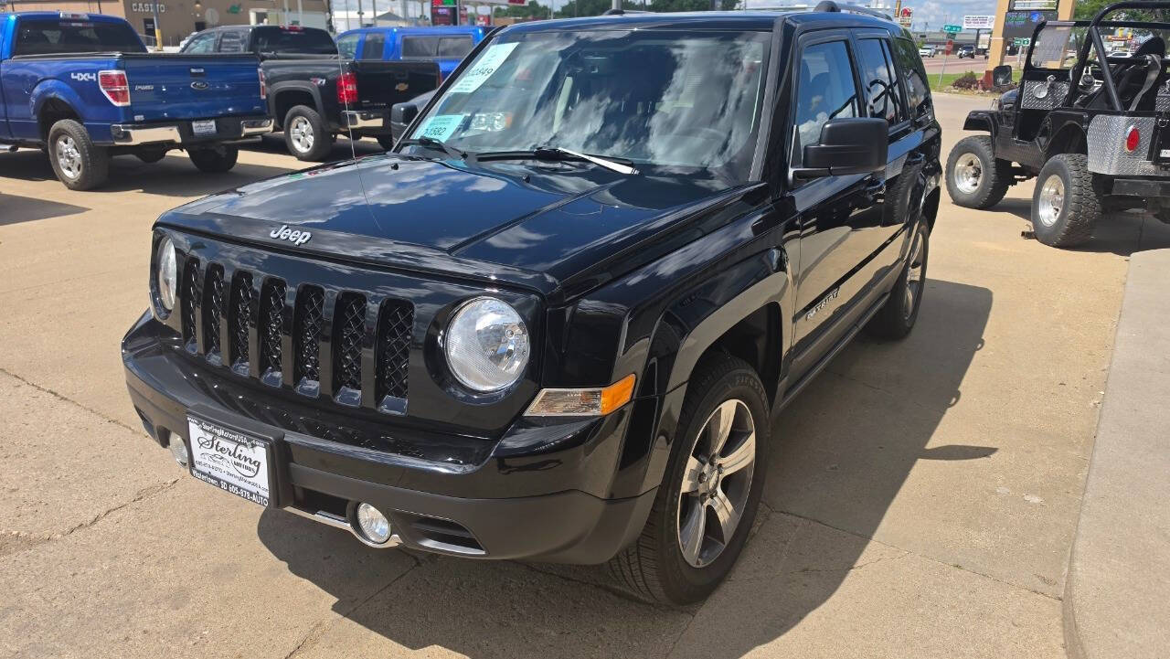 2017 Jeep Patriot Latitude 4x4 4dr SUV - Black Clear Coat exterior view 4