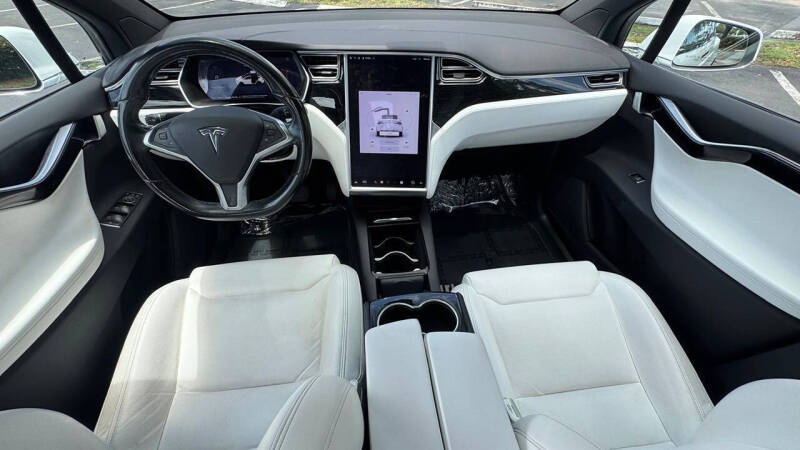 2016 Tesla Model X 75D