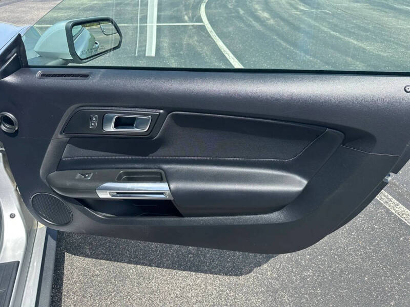2019 Ford Mustang