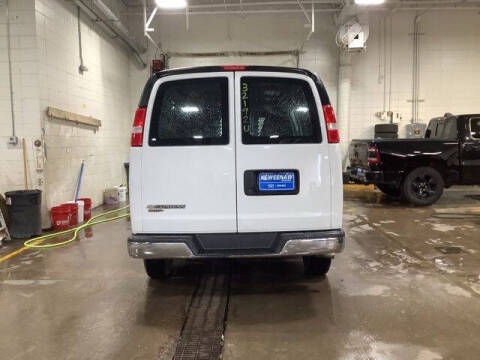 2023 Chevrolet Express 2500