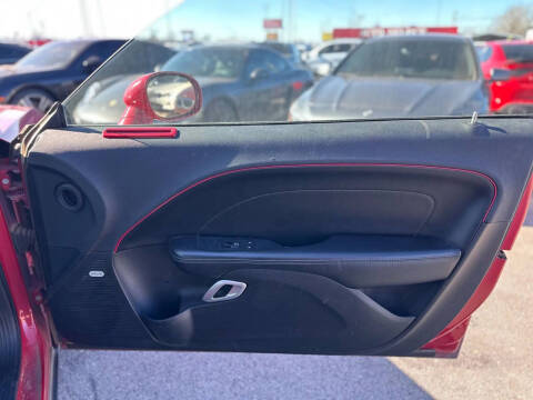 2015 Dodge Challenger SXT Plus