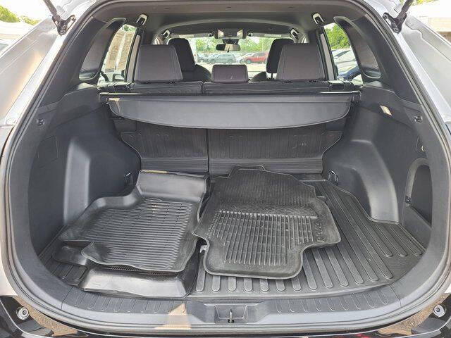 2023 Toyota RAV4 Hybrid SE