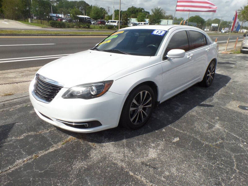 2013 Chrysler 200 Limited