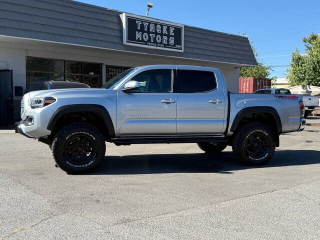 2023 Toyota Tacoma TRD Off Road's photo