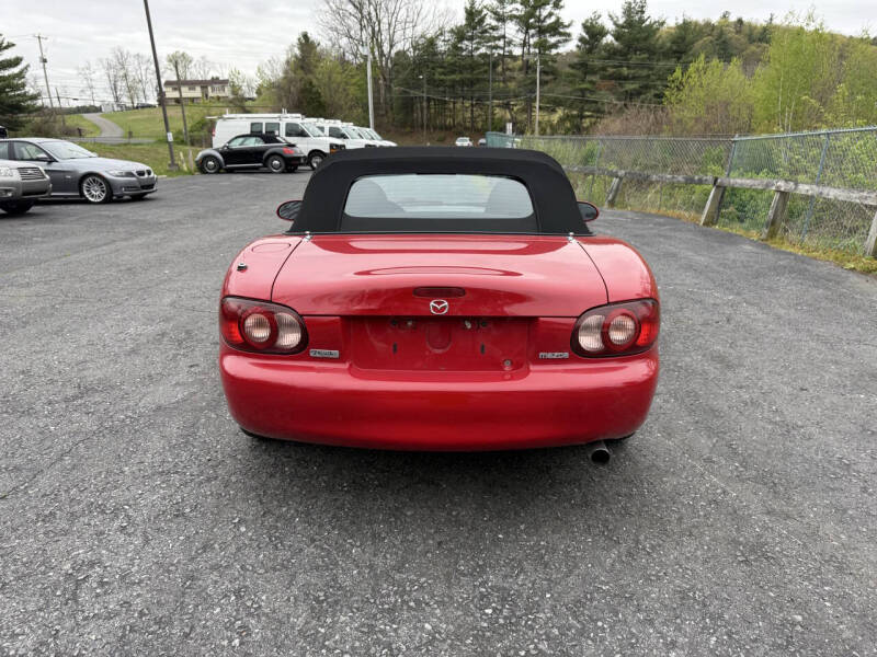 2002 Mazda MX-5 Miata