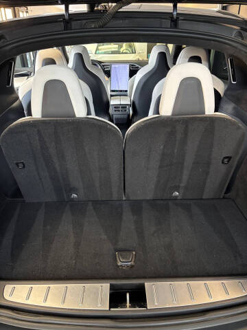 2018 Tesla Model X 75D