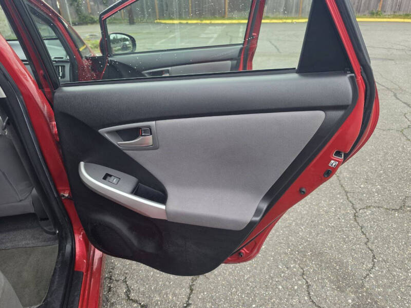 2012 Toyota Prius Two