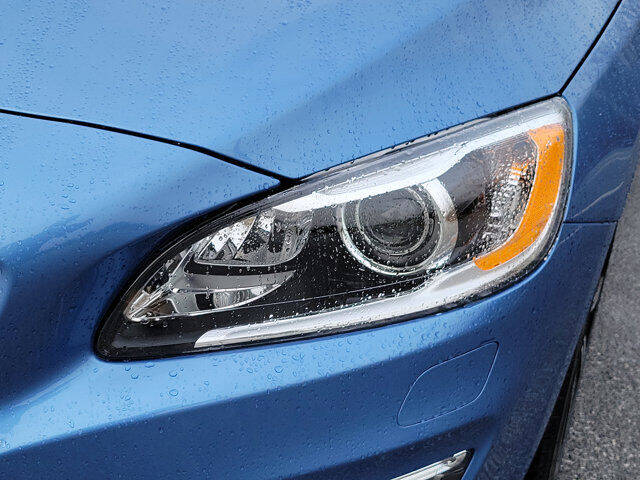 2015 Volvo V60 T5 Drive-E Platinum