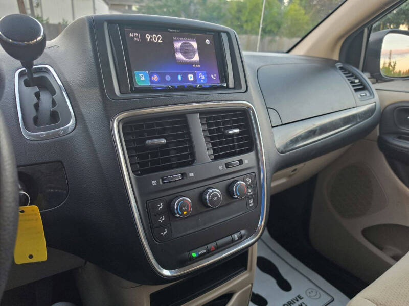 2014 Dodge Grand Caravan SE