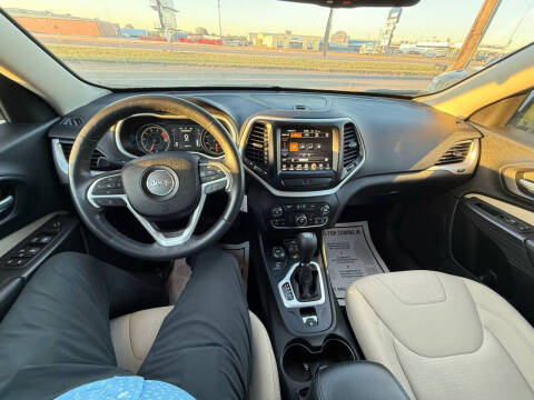 2016 Jeep Cherokee