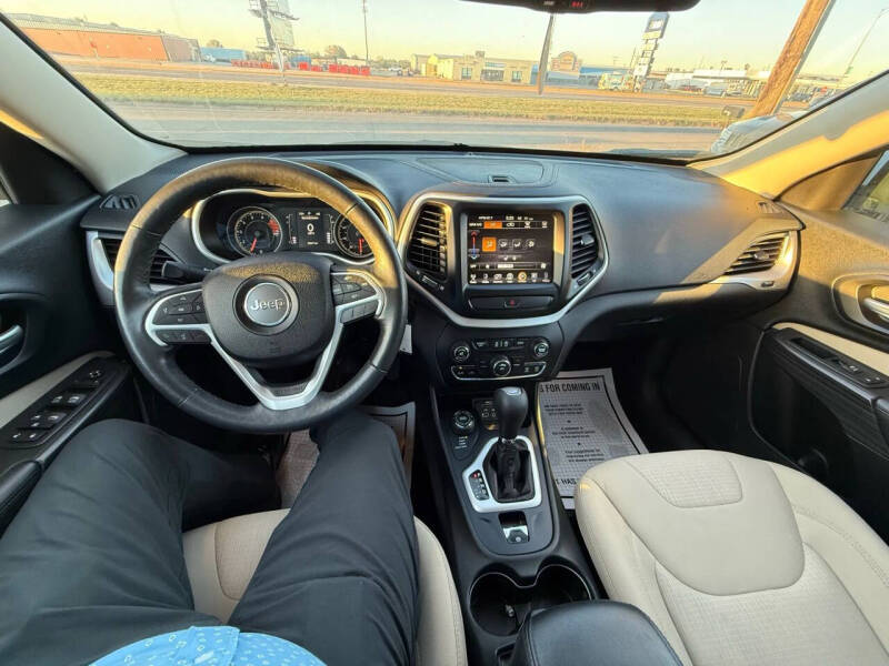 2016 Jeep Cherokee